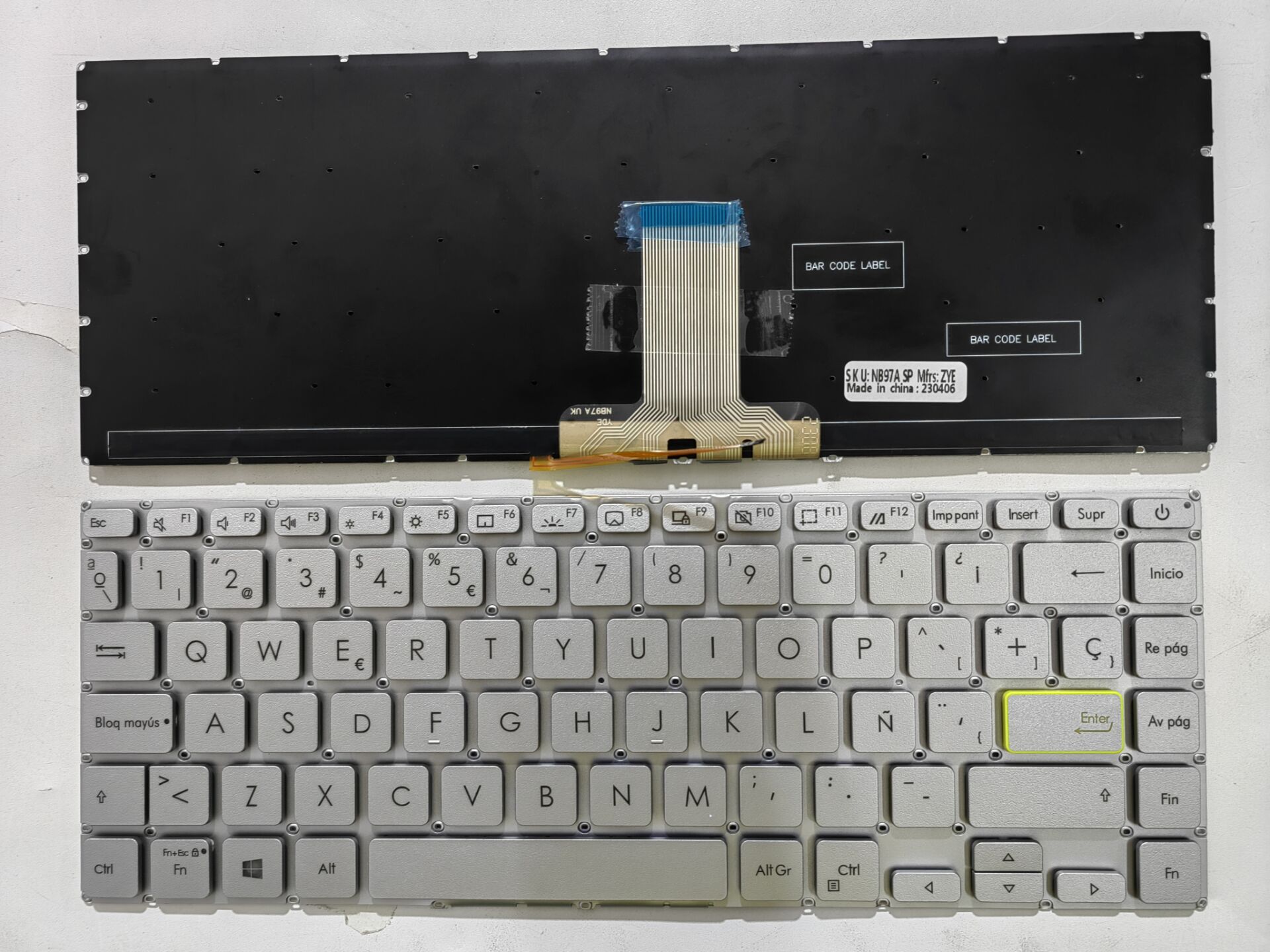 Picture of New Replacement Laptop Keyboard For ASUS S433/X421/S4600/V4050F/E410M small carriage return SILVER Backlit (OEM) SP Layout